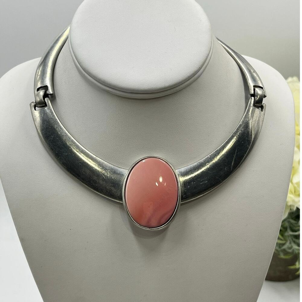 BEN‎ AMUN Vintage Silver Tone Oval Pink Bezel Glass Modern Small Choker Necklace